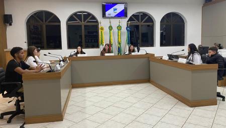 Vereadores Mirins realizam segunda sessão ordinária