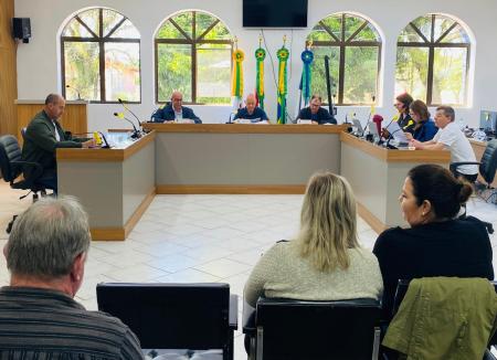 Câmara de Vereadores sedia audiência pública para apresentação do Relatório de Gestão da Saúde