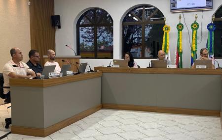 Câmara Municipal impulsiona obras e apoio ao comércio com novos projetos aprovados