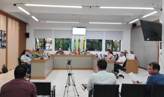 Câmara de Vereadores recebe equipe do Executivo para analisar PL nº 134